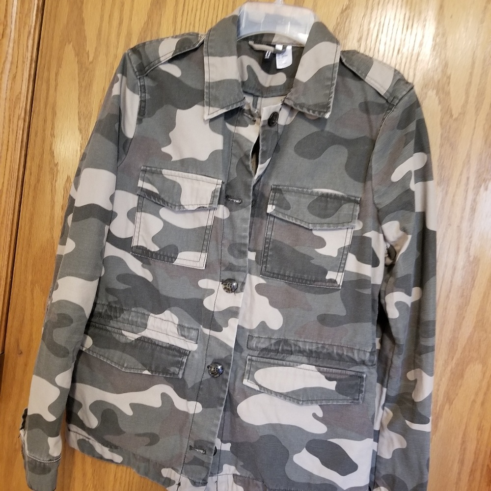 Cute camo fashion jacket
